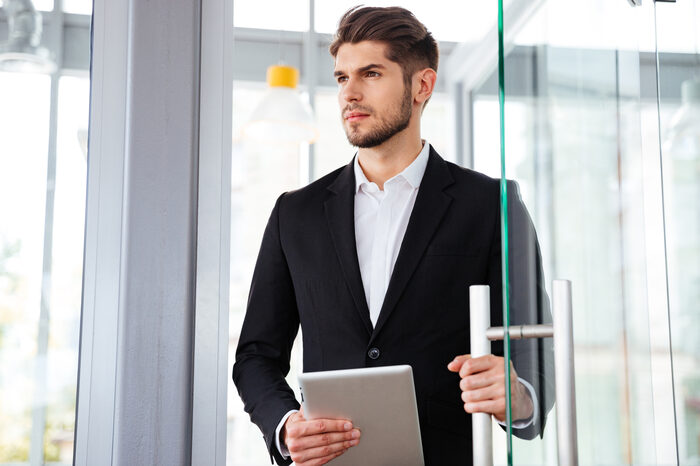 Employee time tracking system